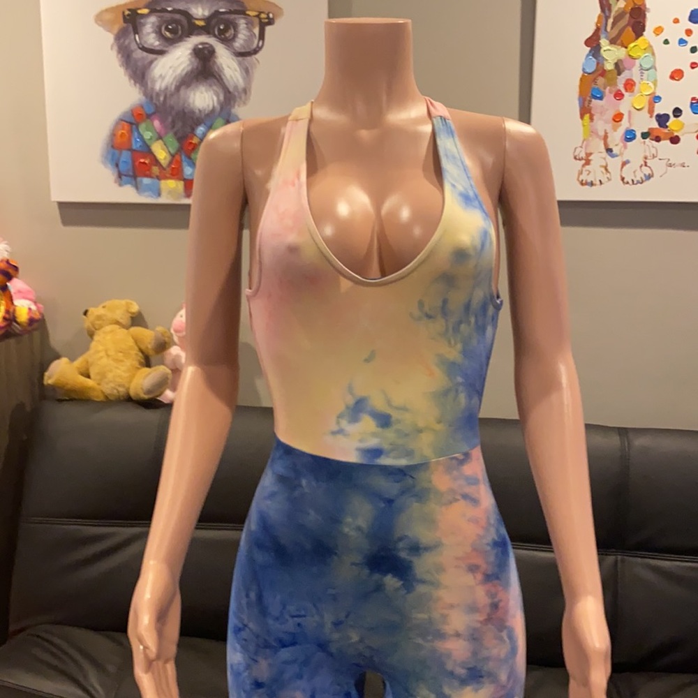 Posh by V Tie dye flare backless jumpsuit - Picture 2 of 6